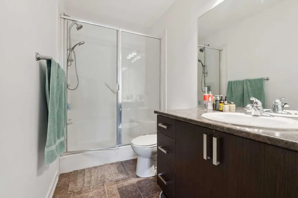 117 Copperpond Common SE Calgary AB T2Z 5E2