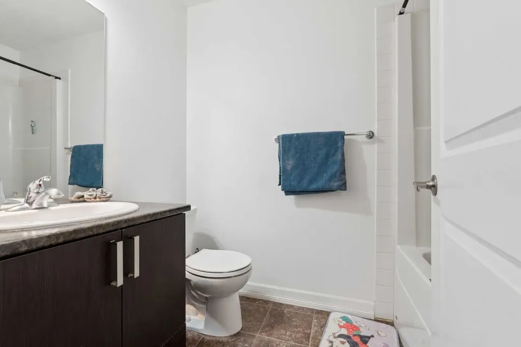 117 Copperpond Common SE Calgary AB T2Z 5E2