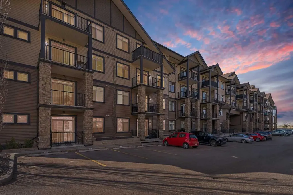 117 Copperpond Common SE Calgary AB T2Z 5E2