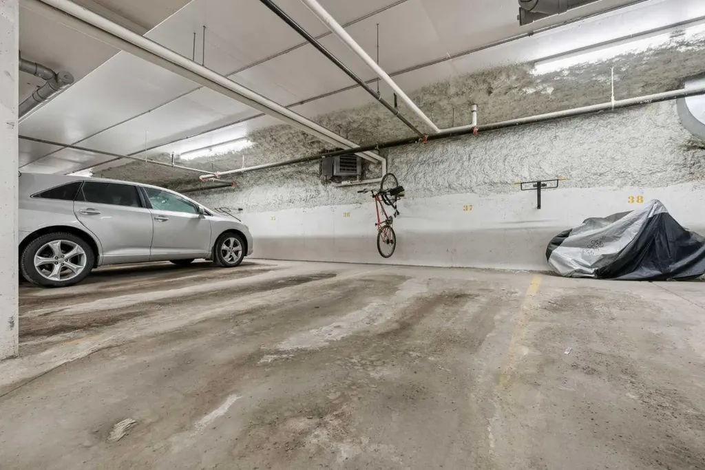 117 Copperpond Common SE Calgary AB T2Z 5E2