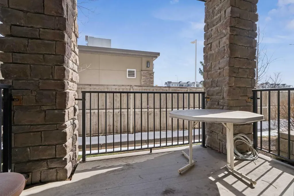 117 Copperpond Common SE Calgary AB T2Z 5E2