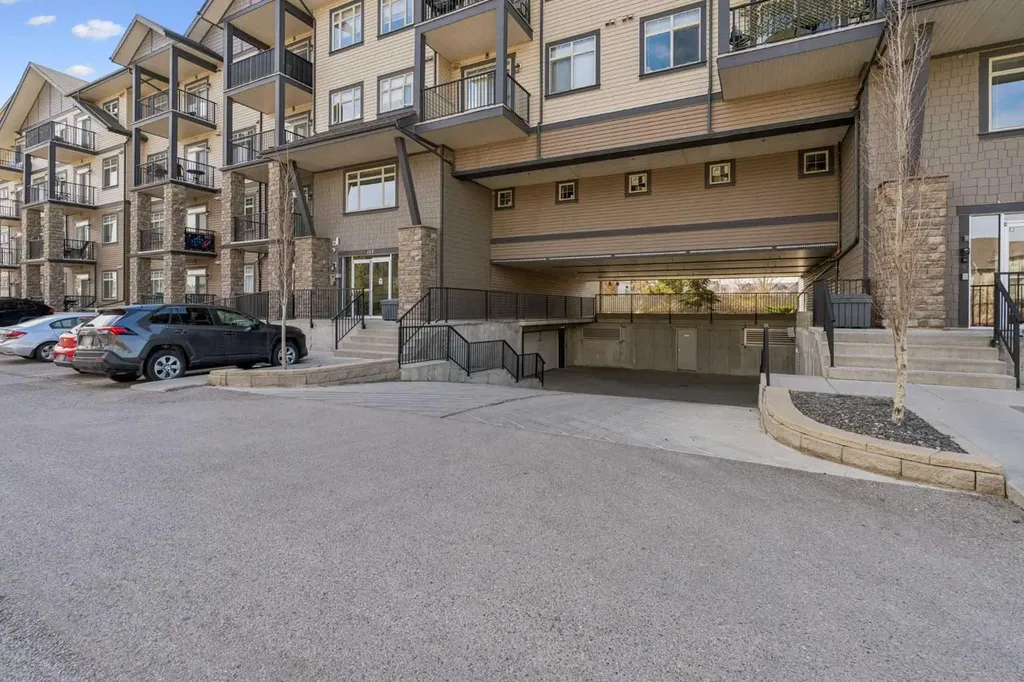 117 Copperpond Common SE Calgary AB T2Z 5E2