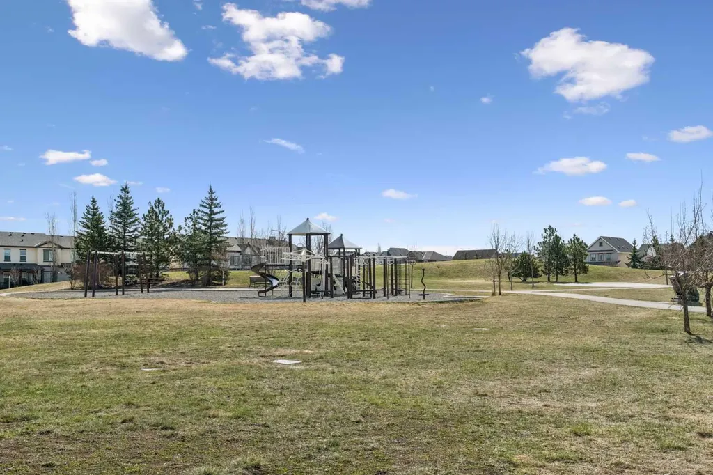 117 Copperpond Common SE Calgary AB T2Z 5E2