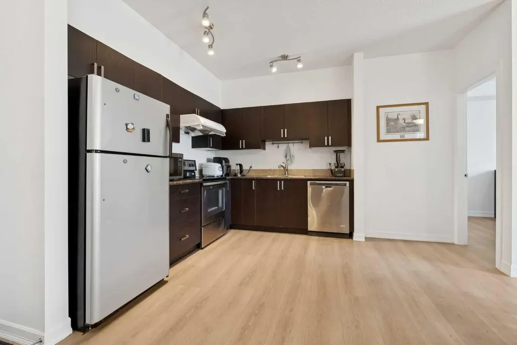 117 Copperpond Common SE Calgary AB T2Z 5E2