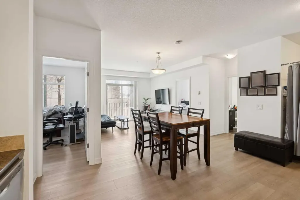 117 Copperpond Common SE Calgary AB T2Z 5E2