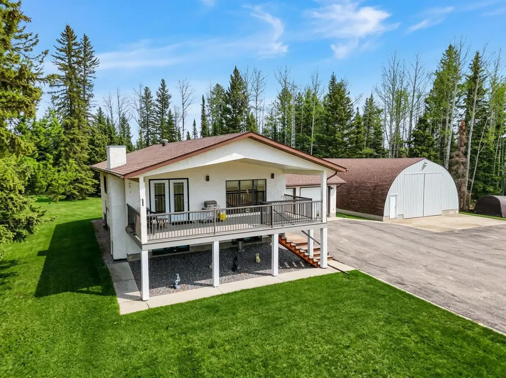 383030 Range Road 7-3 Rural Clearwater County AB T4T 2A2