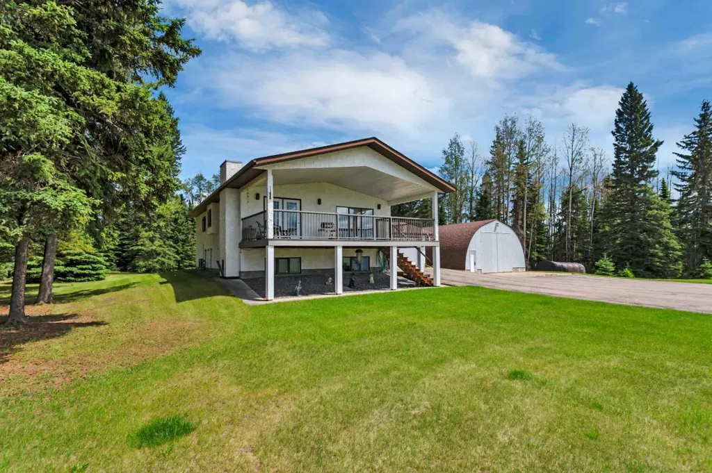 383030 Range Road 7-3 Rural Clearwater County AB T4T 2A2