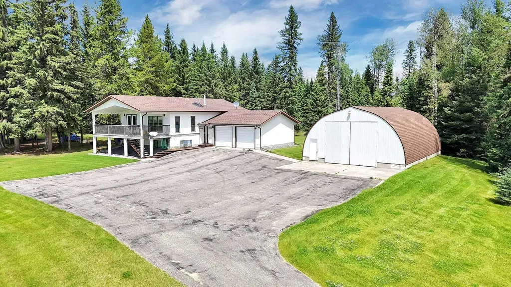 383030 Range Road 7-3 Rural Clearwater County AB T4T 2A2
