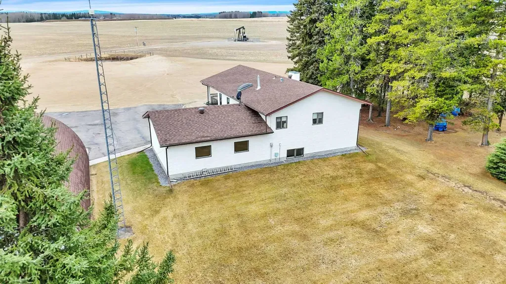 383030 Range Road 7-3 Rural Clearwater County AB T4T 2A2