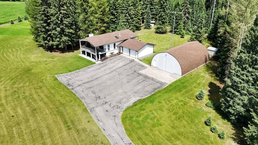 383030 Range Road 7-3 Rural Clearwater County AB T4T 2A2