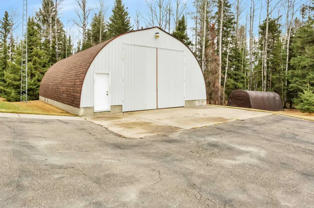 383030 Range Road 7-3 Rural Clearwater County AB T4T 2A2
