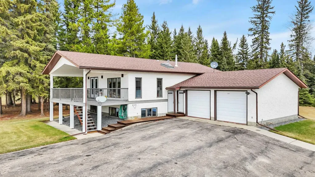 383030 Range Road 7-3 Rural Clearwater County AB T4T 2A2