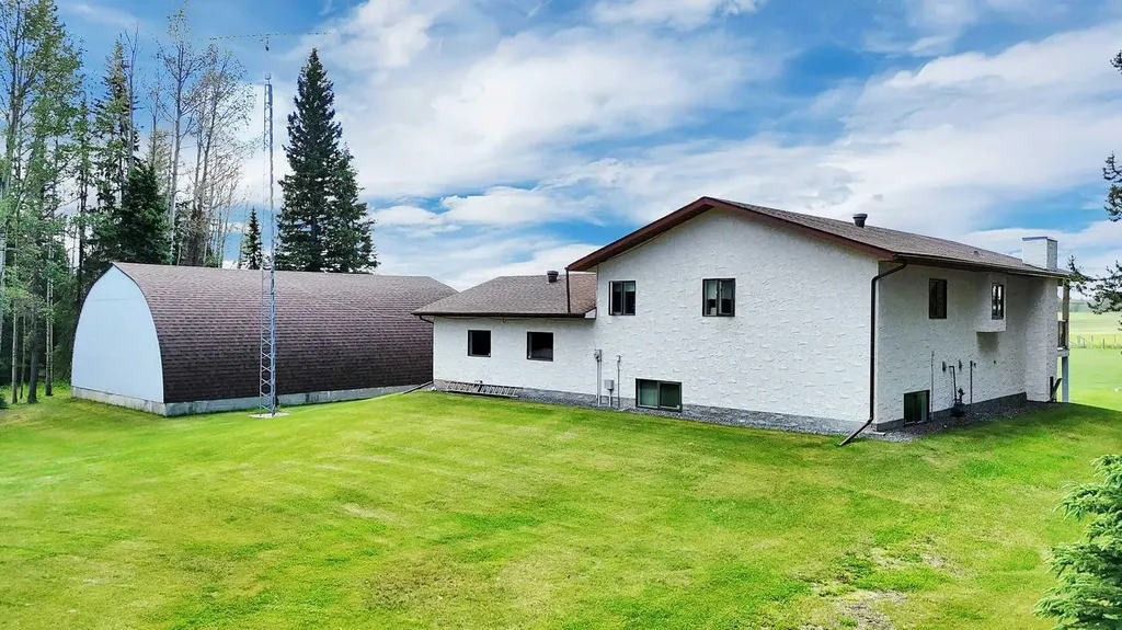 383030 Range Road 7-3 Rural Clearwater County AB T4T 2A2