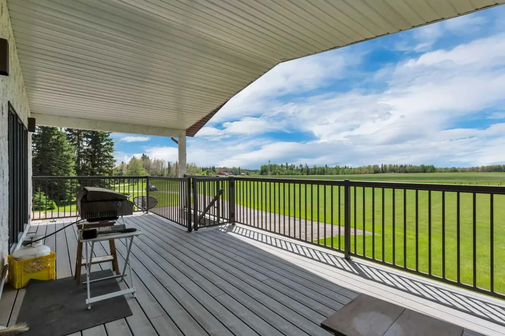 383030 Range Road 7-3 Rural Clearwater County AB T4T 2A2