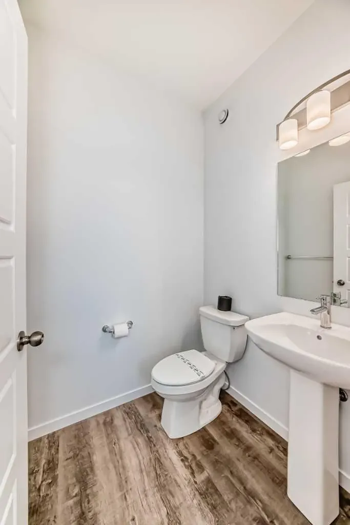 72 Wedderburn Drive Okotoks AB T1S5X2