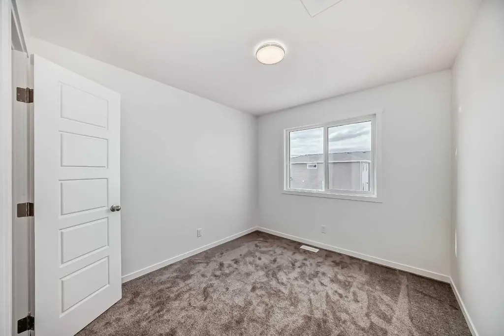 72 Wedderburn Drive Okotoks AB T1S5X2
