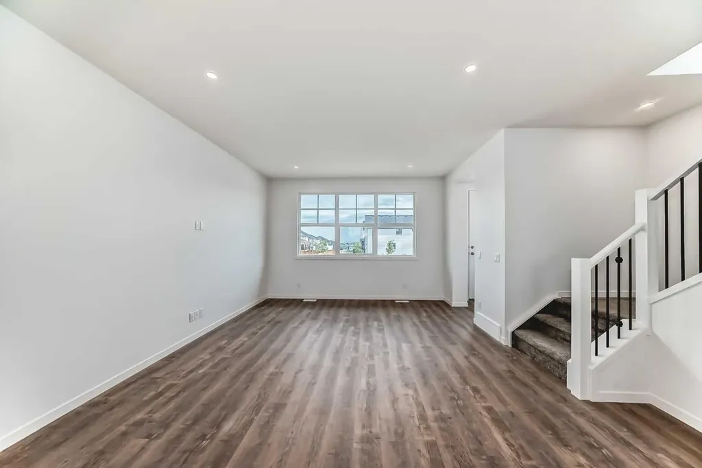 72 Wedderburn Drive Okotoks AB T1S5X2