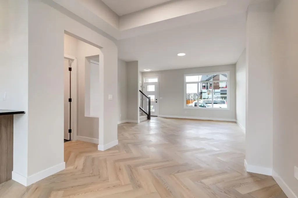 214 Sora Gardens SE Calgary AB T3S 0m7