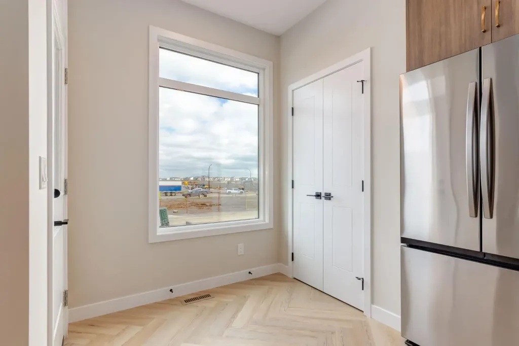 214 Sora Gardens SE Calgary AB T3S 0m7