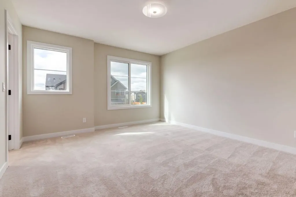 214 Sora Gardens SE Calgary AB T3S 0m7