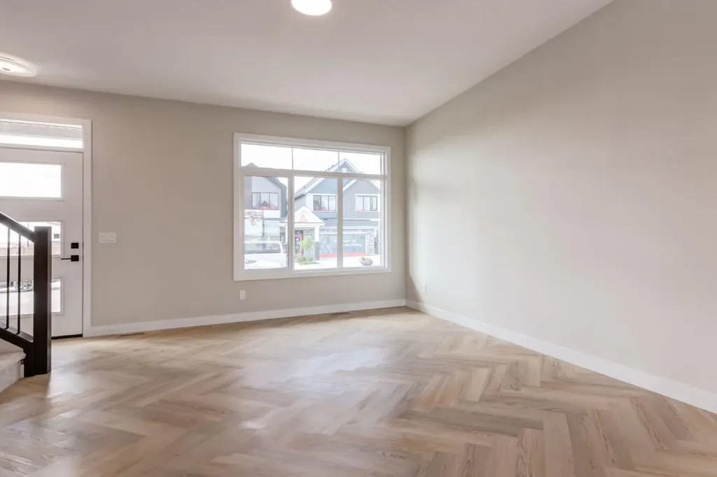 214 Sora Gardens SE Calgary AB T3S 0m7