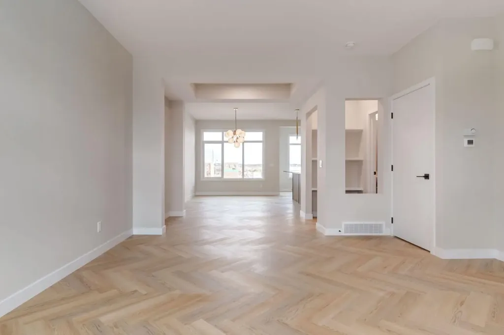 214 Sora Gardens SE Calgary AB T3S 0m7
