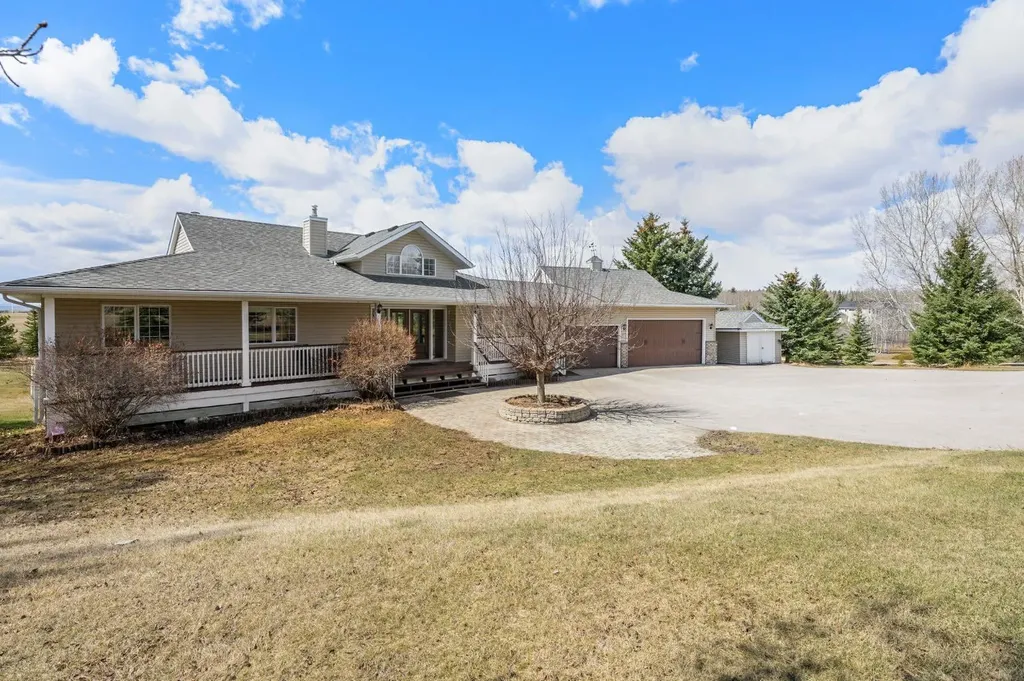 243222 Range Road 32 Rural Rocky View County AB T3Z 2E3