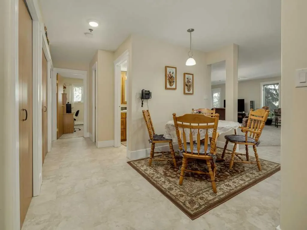 20 3 Street S Lethbridge AB T1J 4P1