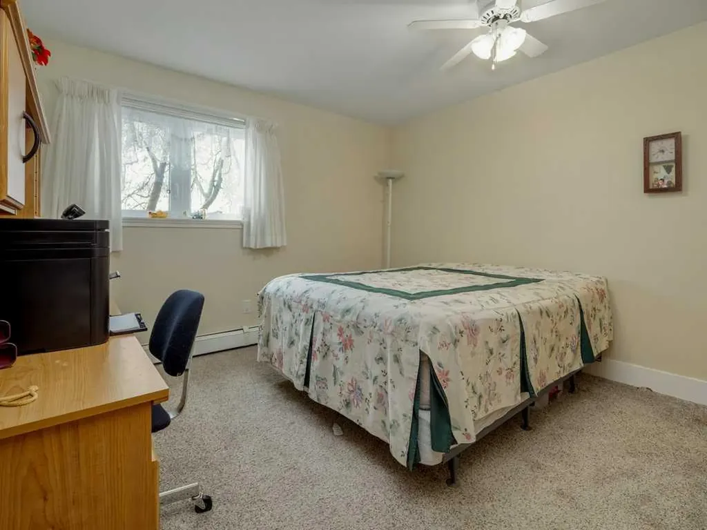 20 3 Street S Lethbridge AB T1J 4P1