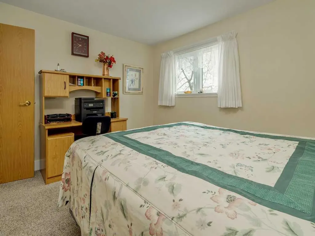 20 3 Street S Lethbridge AB T1J 4P1