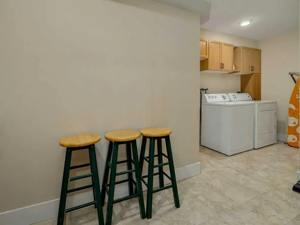 20 3 Street S Lethbridge AB T1J 4P1