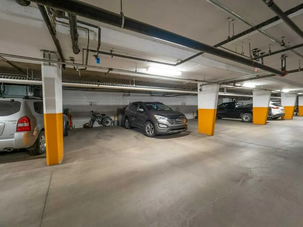20 3 Street S Lethbridge AB T1J 4P1