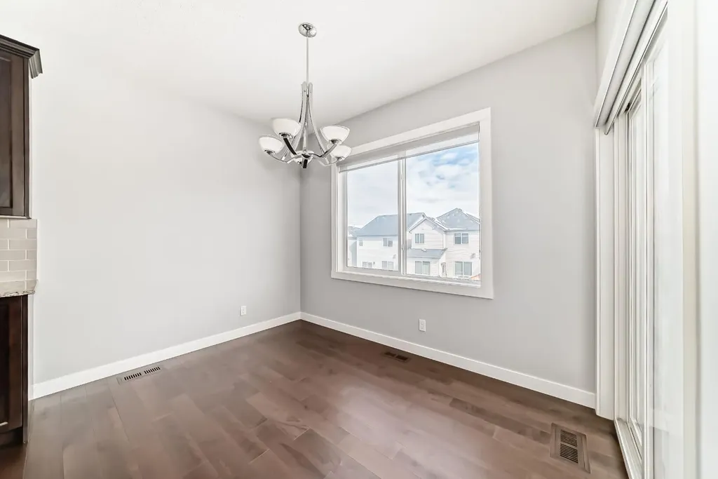 56 Nolanhurst Crescent NW Calgary AB T3R 0Z3