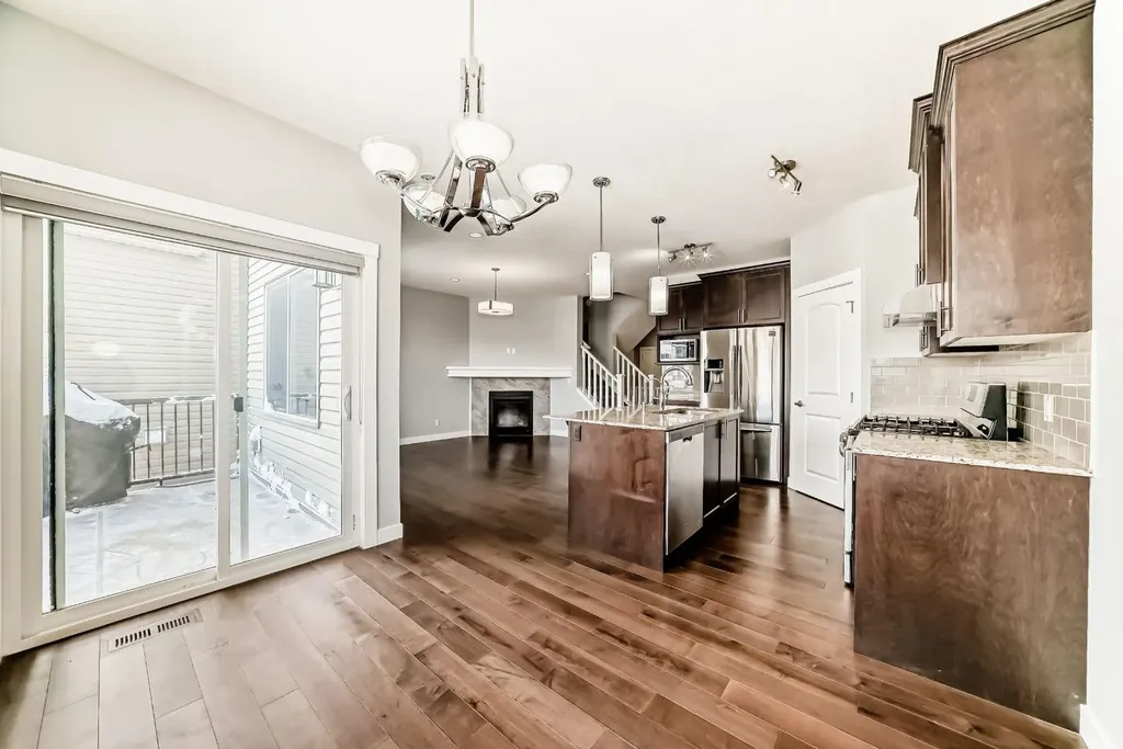 56 Nolanhurst Crescent NW Calgary AB T3R 0Z3