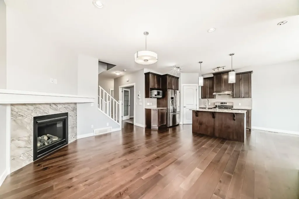 56 Nolanhurst Crescent NW Calgary AB T3R 0Z3
