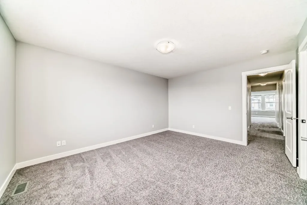56 Nolanhurst Crescent NW Calgary AB T3R 0Z3