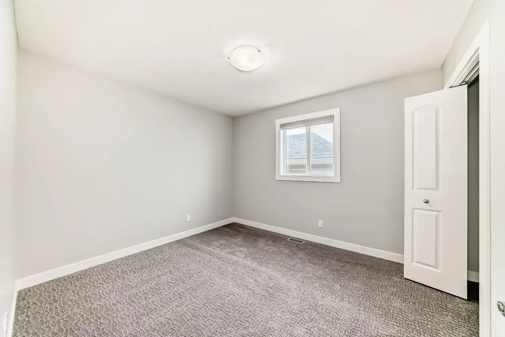 56 Nolanhurst Crescent NW Calgary AB T3R 0Z3