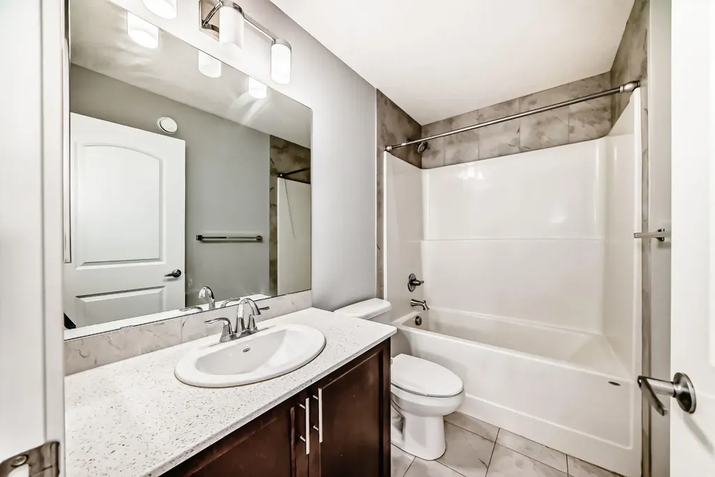 56 Nolanhurst Crescent NW Calgary AB T3R 0Z3