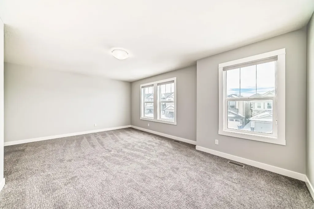 56 Nolanhurst Crescent NW Calgary AB T3R 0Z3