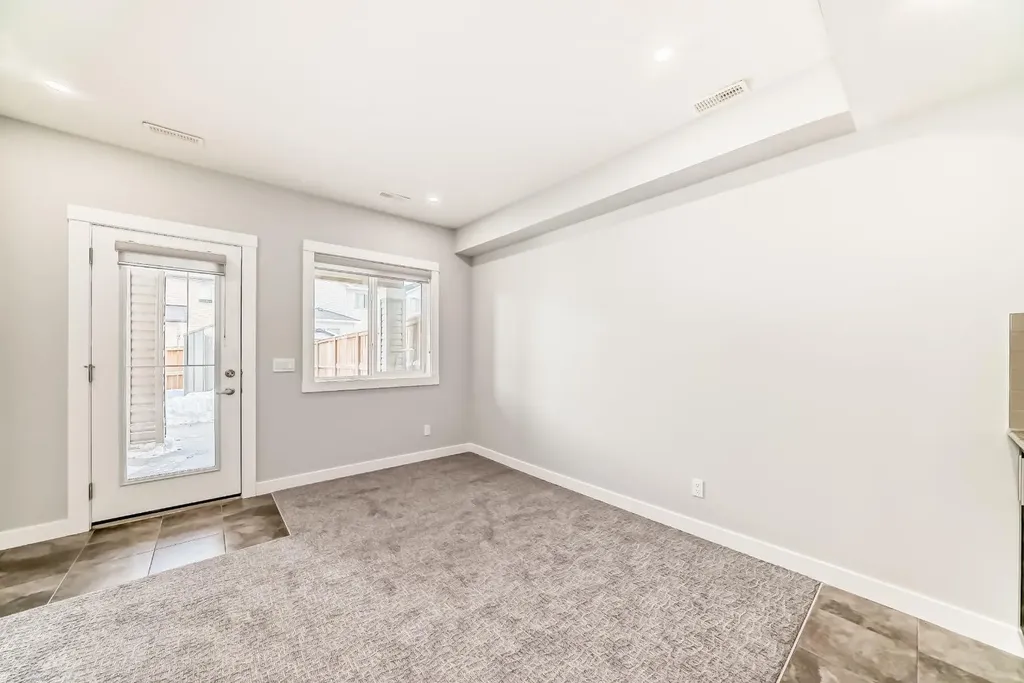 56 Nolanhurst Crescent NW Calgary AB T3R 0Z3