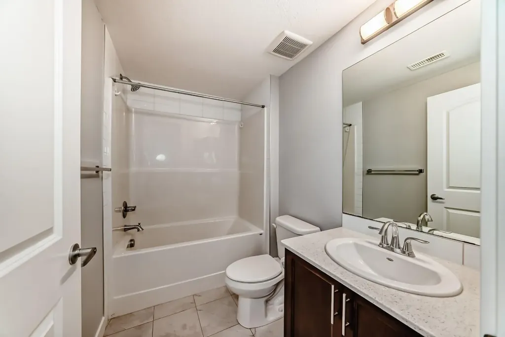 56 Nolanhurst Crescent NW Calgary AB T3R 0Z3