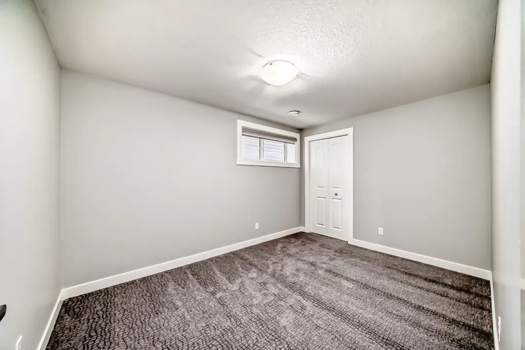 56 Nolanhurst Crescent NW Calgary AB T3R 0Z3