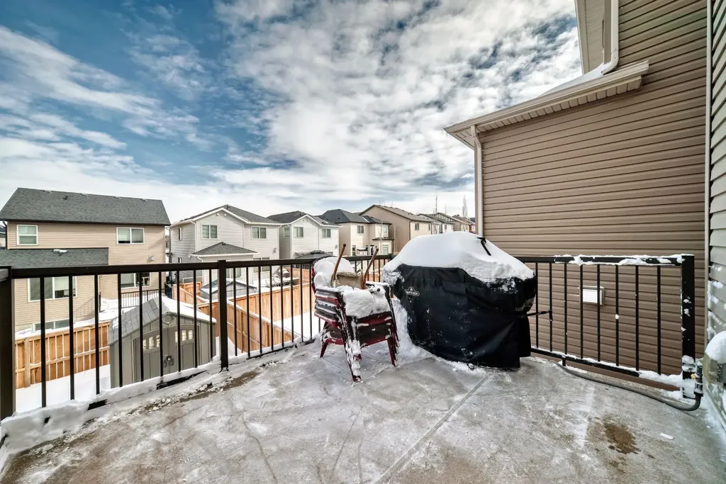 56 Nolanhurst Crescent NW Calgary AB T3R 0Z3