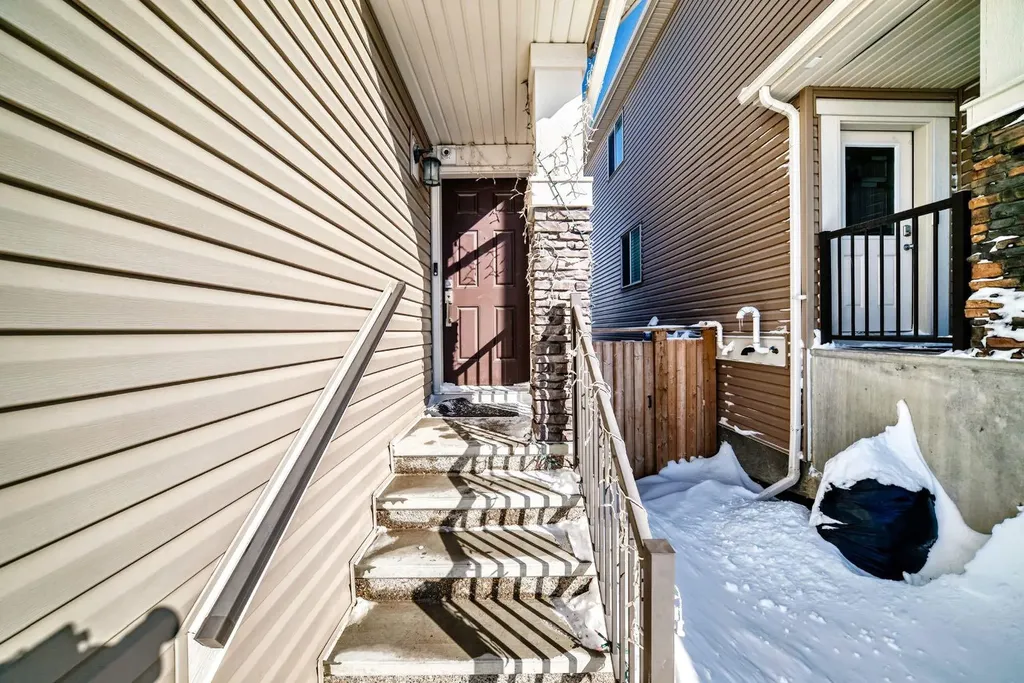 56 Nolanhurst Crescent NW Calgary AB T3R 0Z3