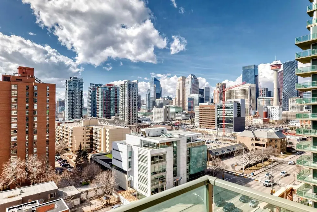 210 15 Avenue SE Calgary AB T2G 0B5