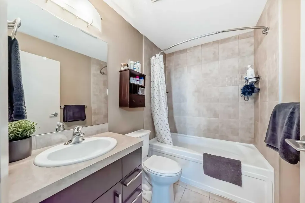 210 15 Avenue SE Calgary AB T2G 0B5
