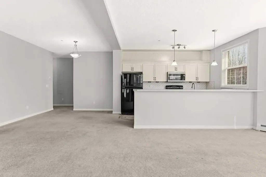 1 Crystal Green Lane Okotoks AB T1S 0C5