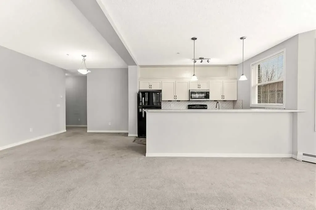 1 Crystal Green Lane Okotoks AB T1S 0C5