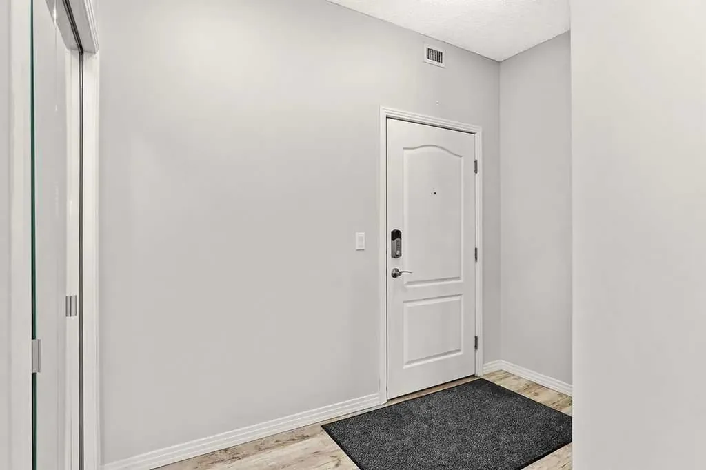 1 Crystal Green Lane Okotoks AB T1S 0C5
