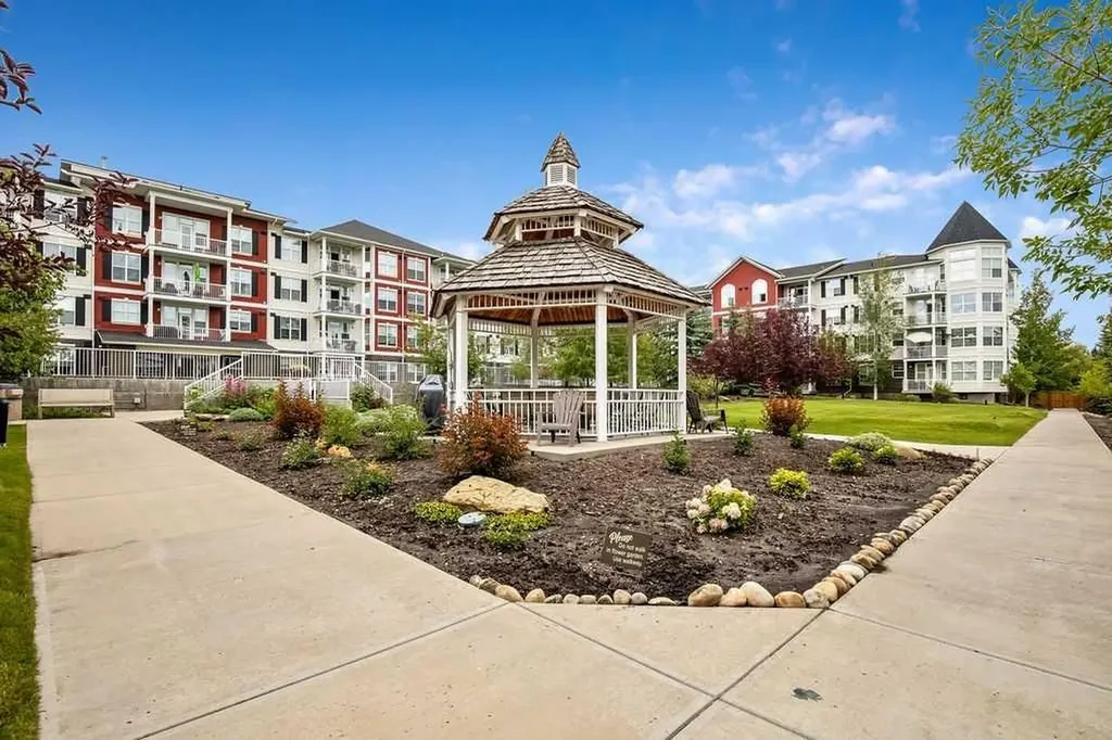 1 Crystal Green Lane Okotoks AB T1S 0C5